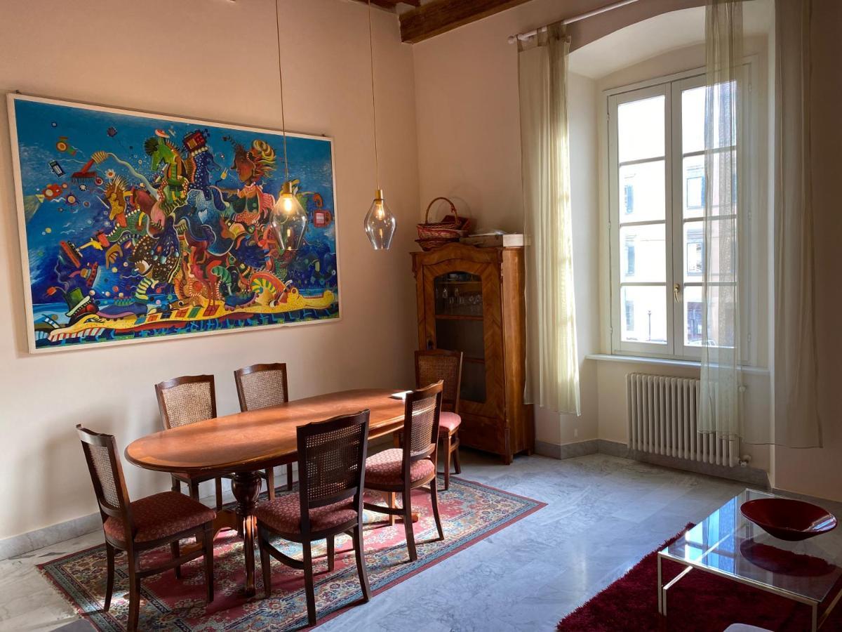 Renovated Apartment With 3 Bedrooms In An Historic Palazzo Between Port And Old Town Livorno Esterno foto